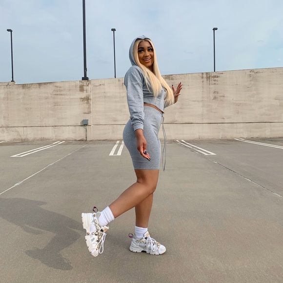 Grey Set - Picture 2 of 2